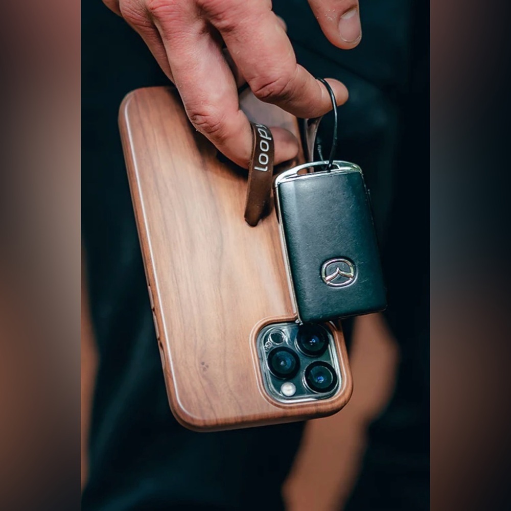 Loopy Case RIGHTY Teakwood IPhone 11 PRO MAX Brown Wood Grain Design - Picture 2 of 2